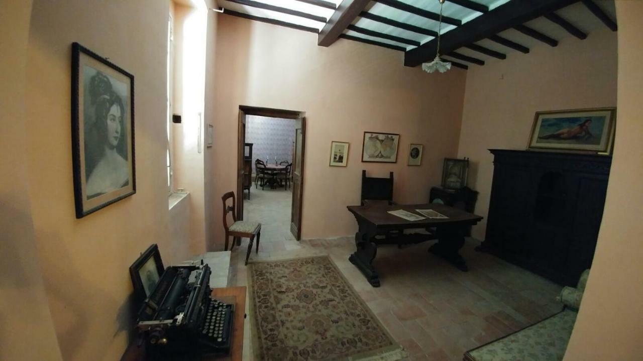Casa Francesconi ξενώνας Pietra Rossa Εξωτερικό φωτογραφία